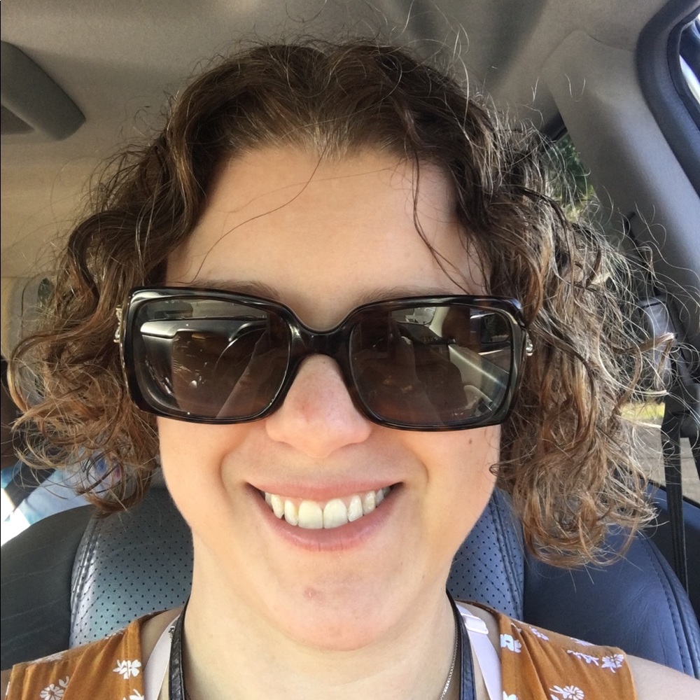 Meet your Posher, Tara